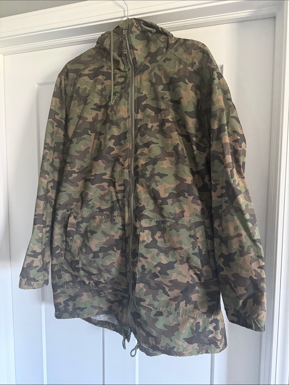 Columbia Camouflage Hooded Lightweight Jacket